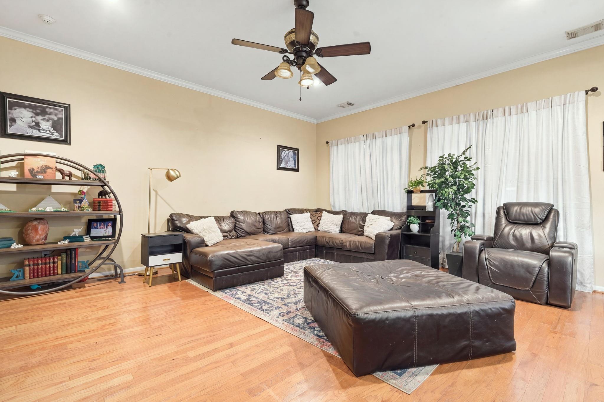 1627 Cantigny Lane
