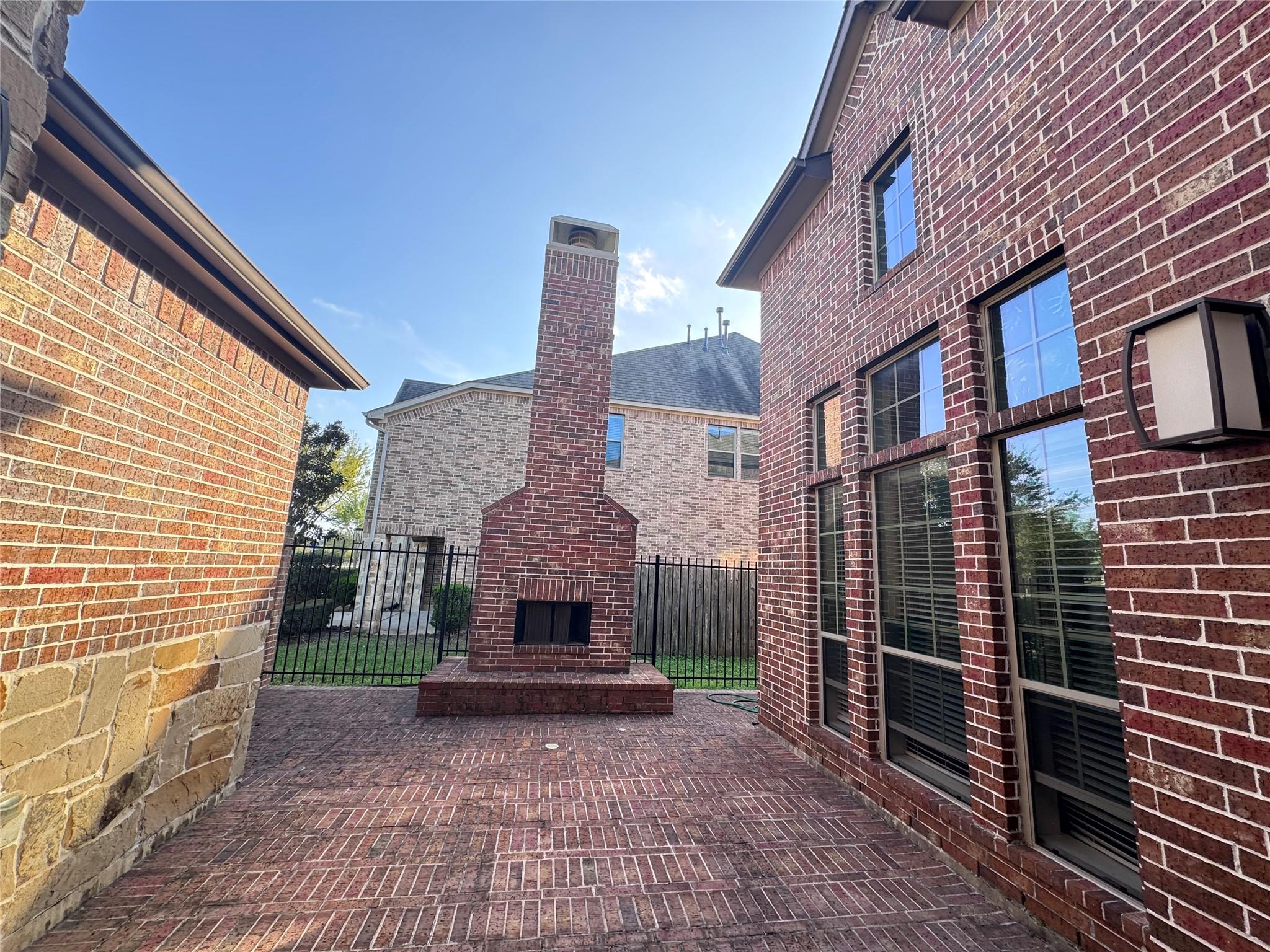 5038 Lockridge Sky Lane