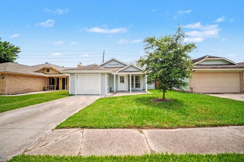 Photo of 23610 Pebworth Place, Spring, TX 77373 (MLS # 34471759)