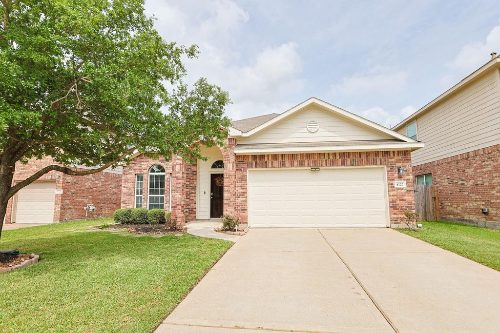 Photo of 8122 Rudy Brook Way, Spring, TX 77379 (MLS # 31949894)