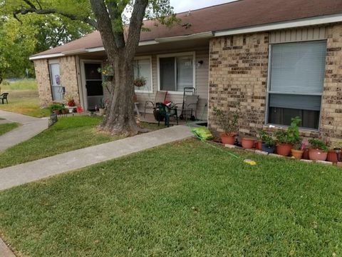 Photo of 400 W Mesquite St St, Granger, TX 76530 (MLS # 82502454)