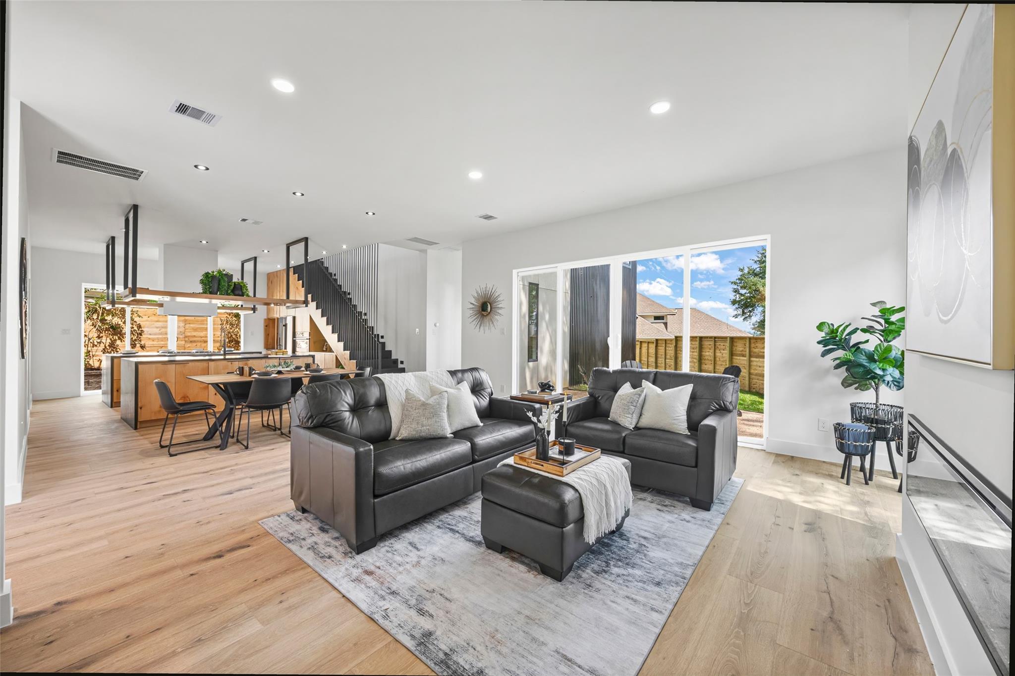 3805 Vail Court