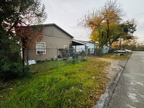 Photo of 920 Frisco Street, Houston, TX 77022 (MLS # 59973487)