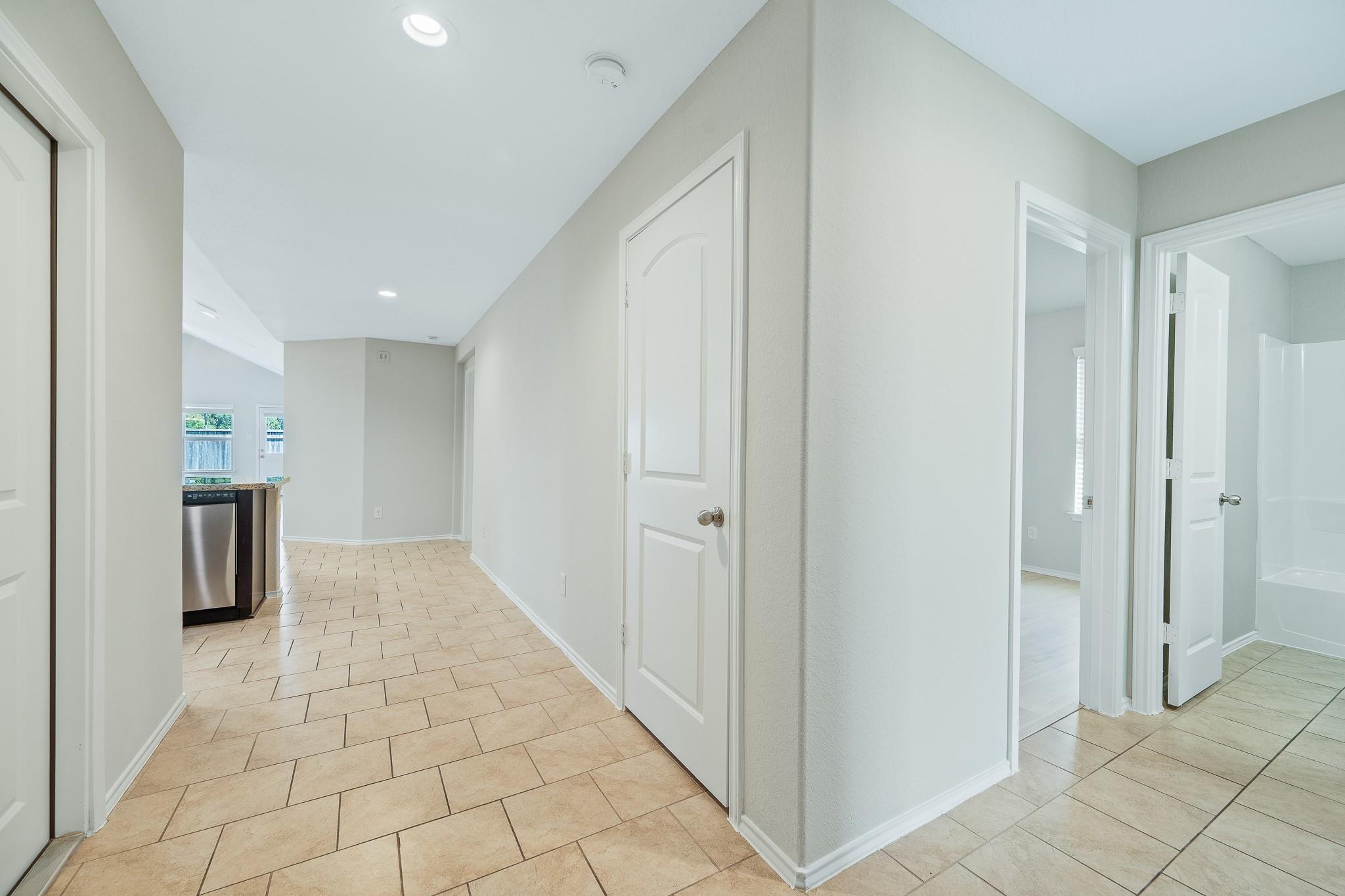 23134 Royal Tiger Road