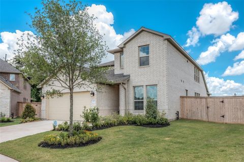 Photo of 4742 Tintagel Lane, Missouri City, TX 77459 (MLS # 64052330)
