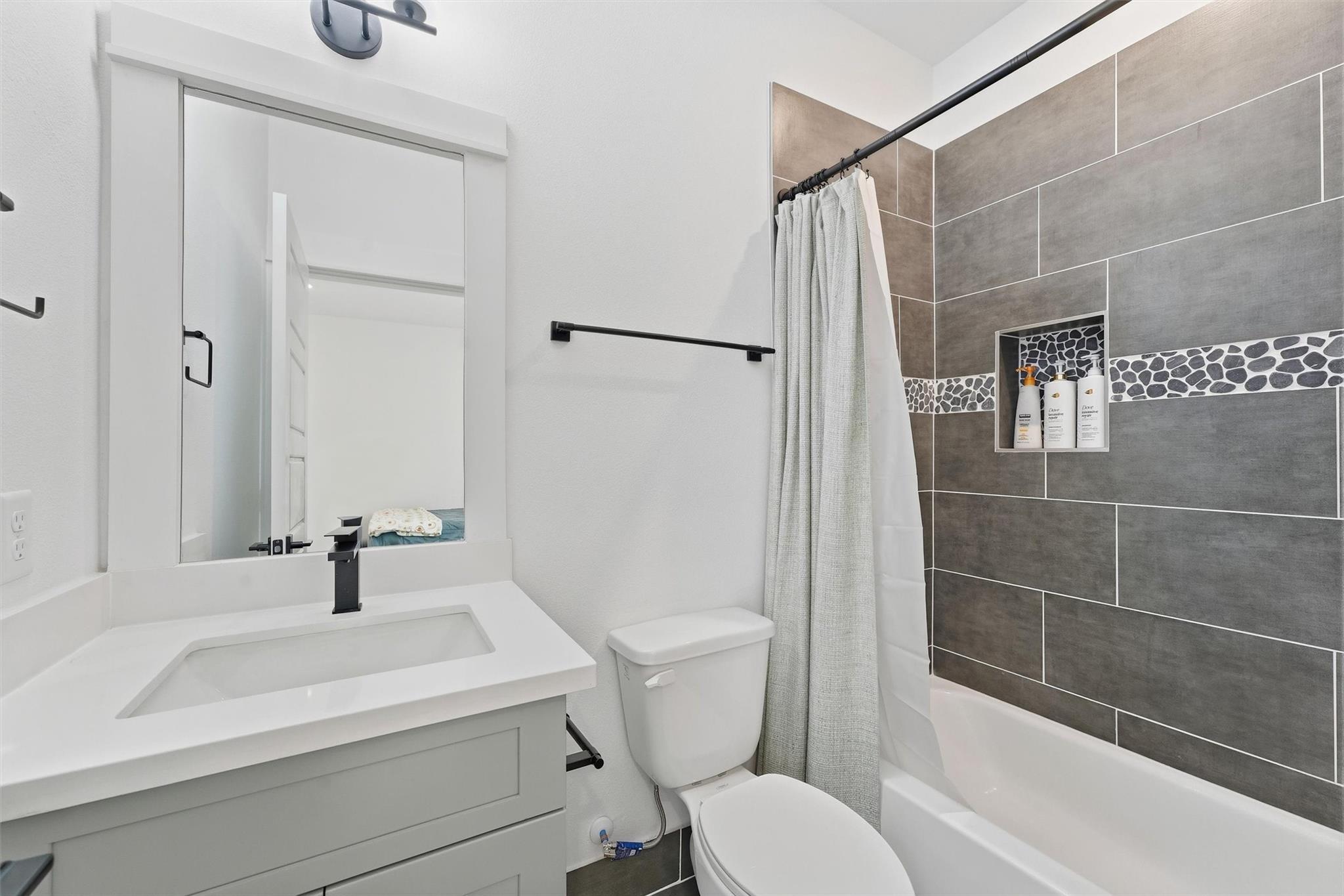 2206 Springwood Vista Lane