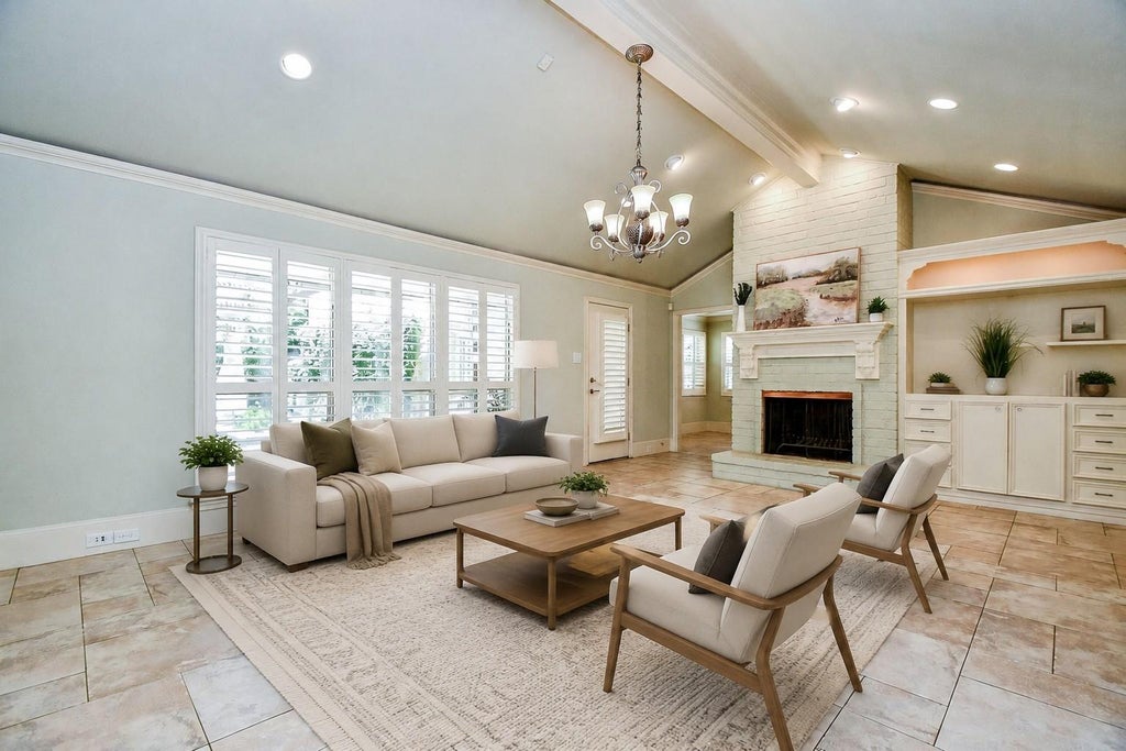 Photo of 2911 Fontana Drive, Houston, TX 77043 (MLS # 32047255)