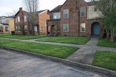 2504 Truxillo Street Houston TX 77004