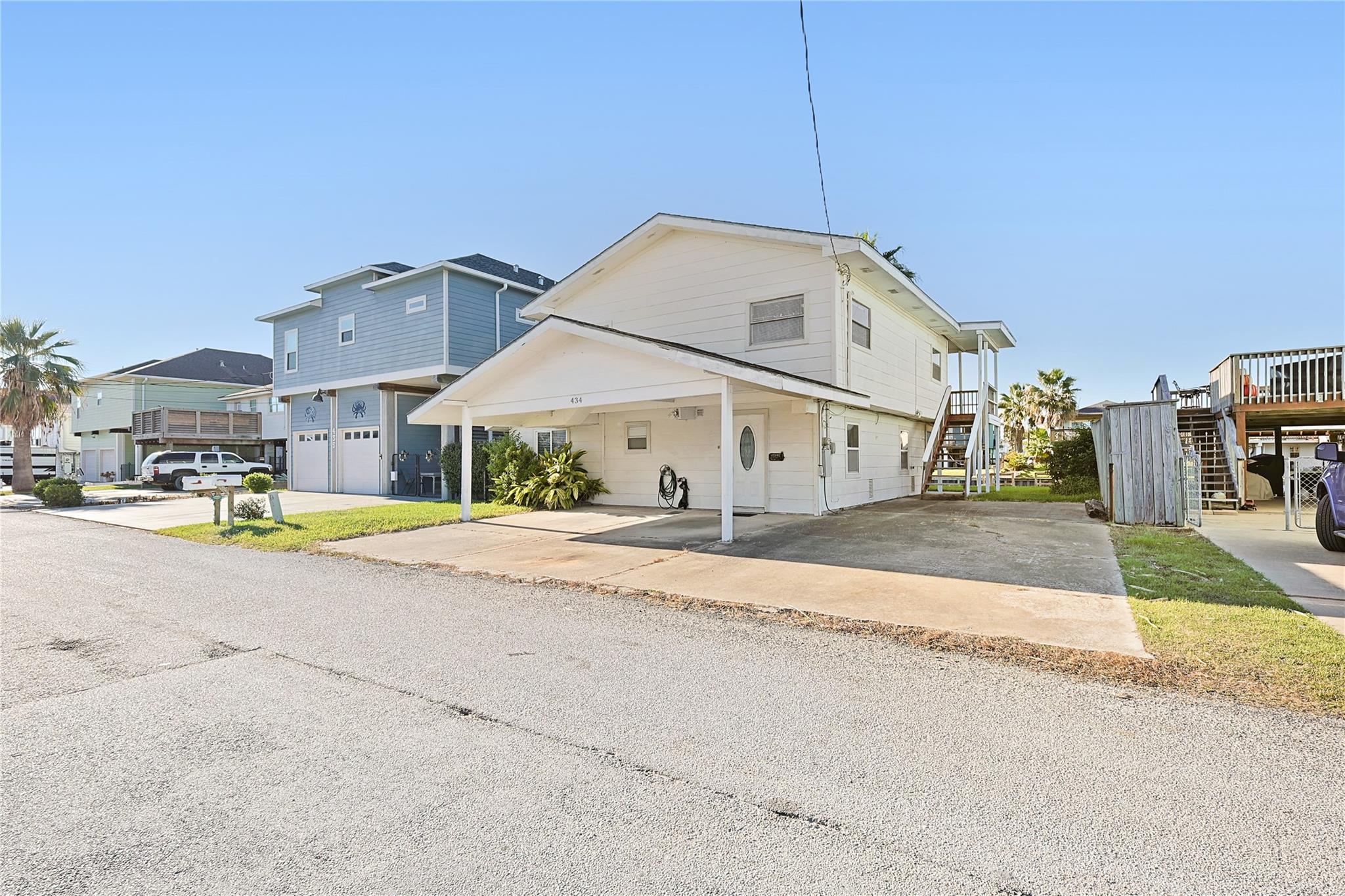 434 Pompano Street