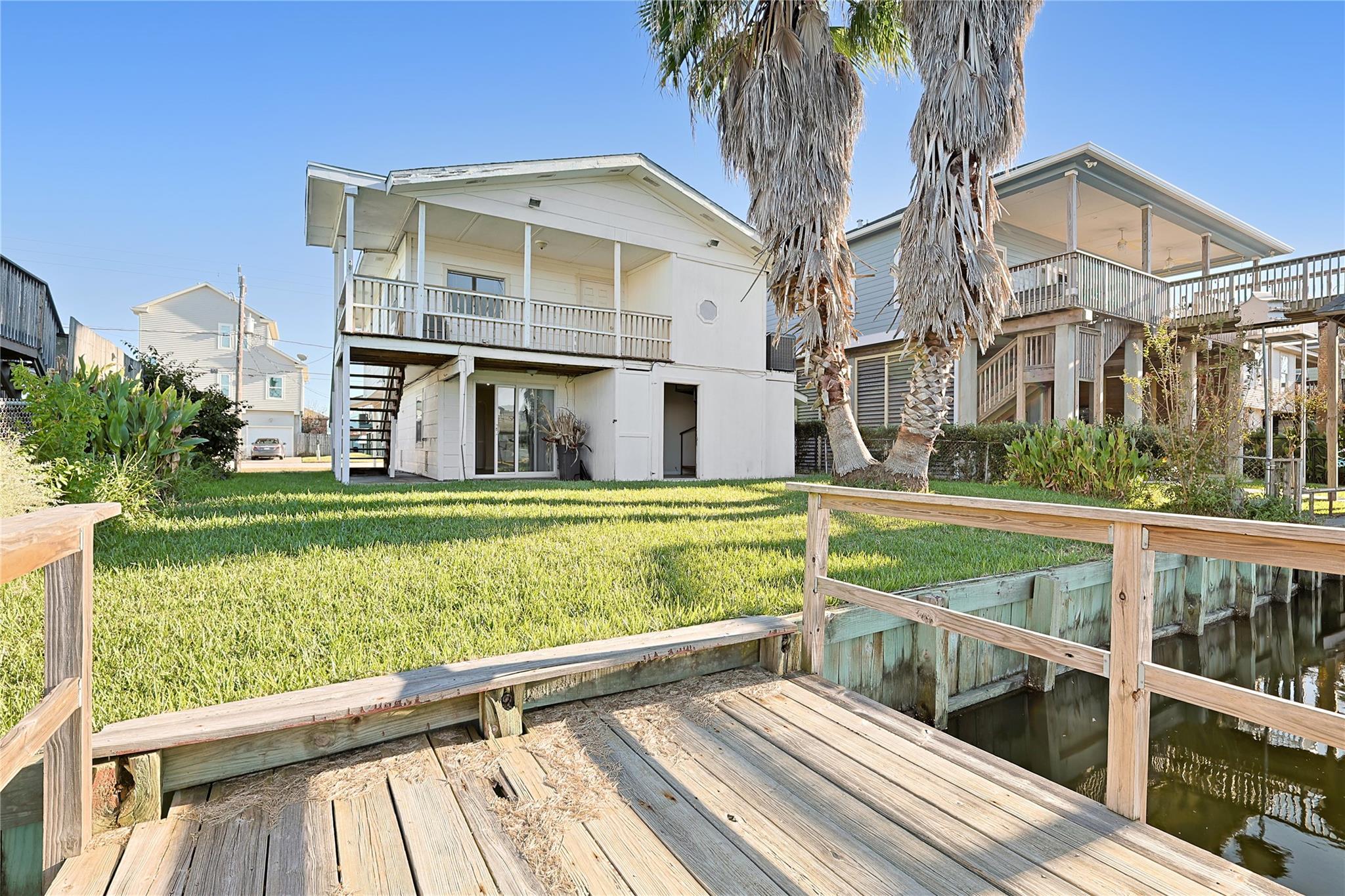 434 Pompano Street