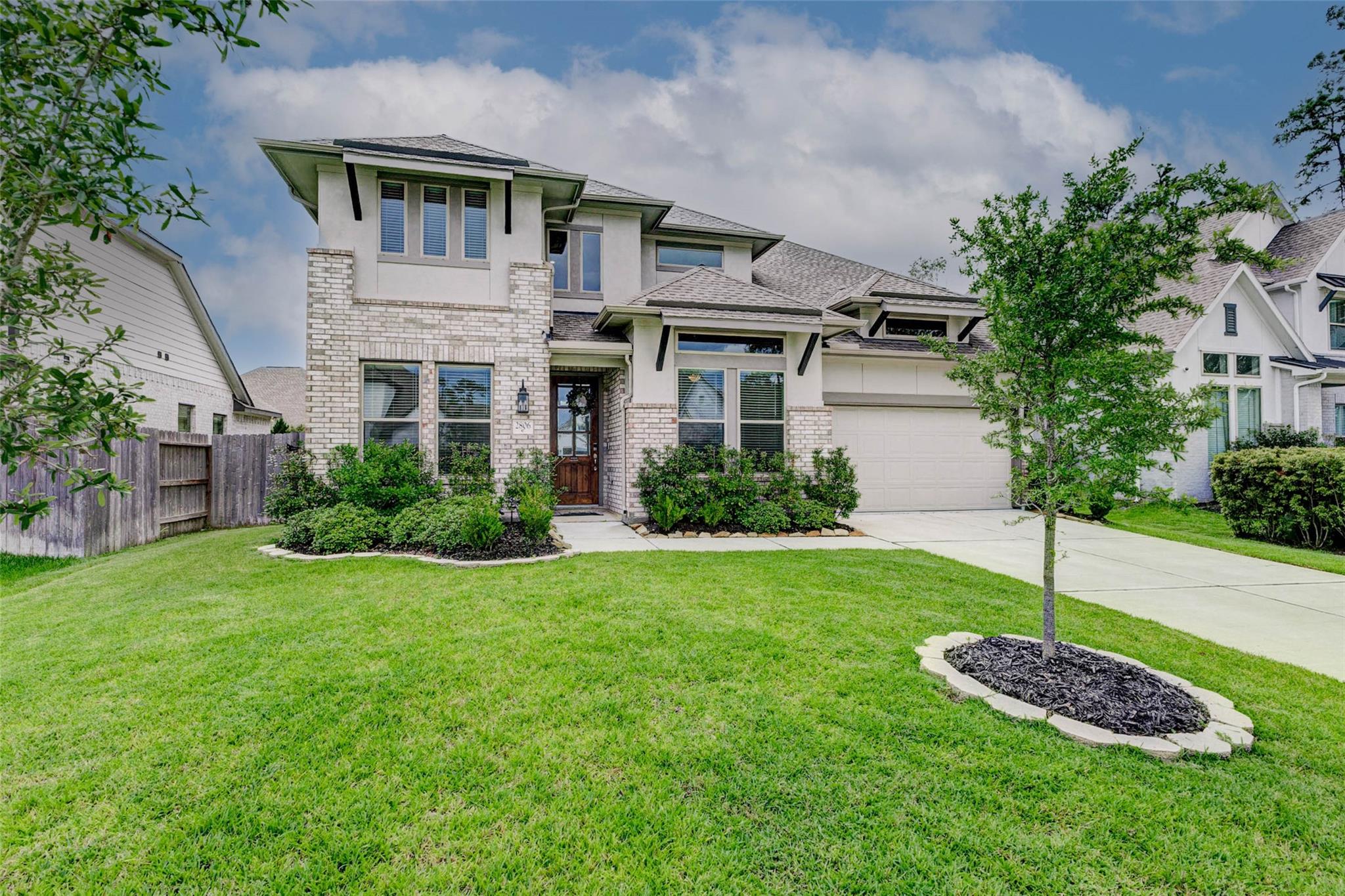 2806 Kingly Pine Trail