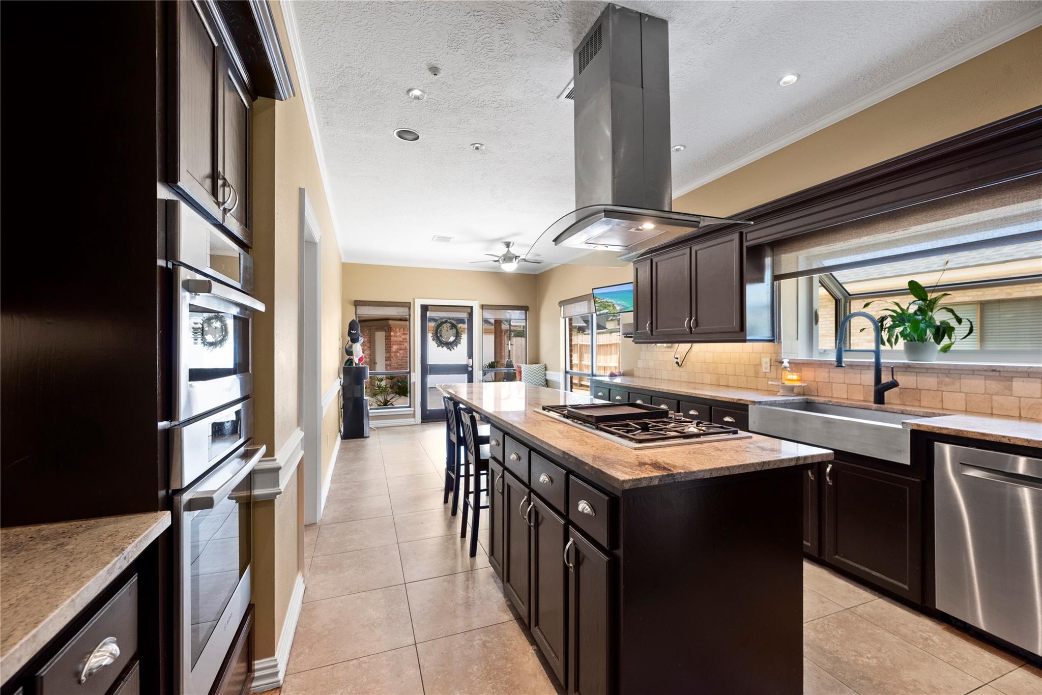 1406 Breezy Bend Drive