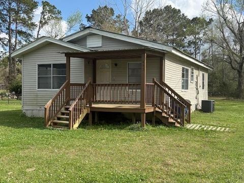Homes For Sale - 875 Woodrow Street<br/> Hardin County, Silsbee, TX 77656