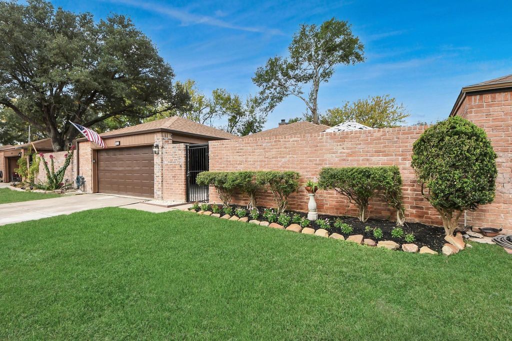 Photo of 6838 Bullinger Drive, Spring, TX 77379 (MLS # 50707053)