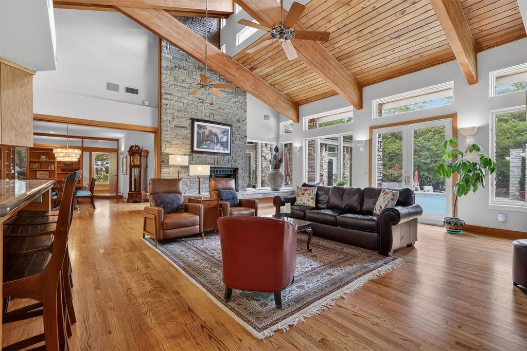 Photo of 8215 Amber Cove Drive, Humble, TX 77346 (MLS # 98384236)