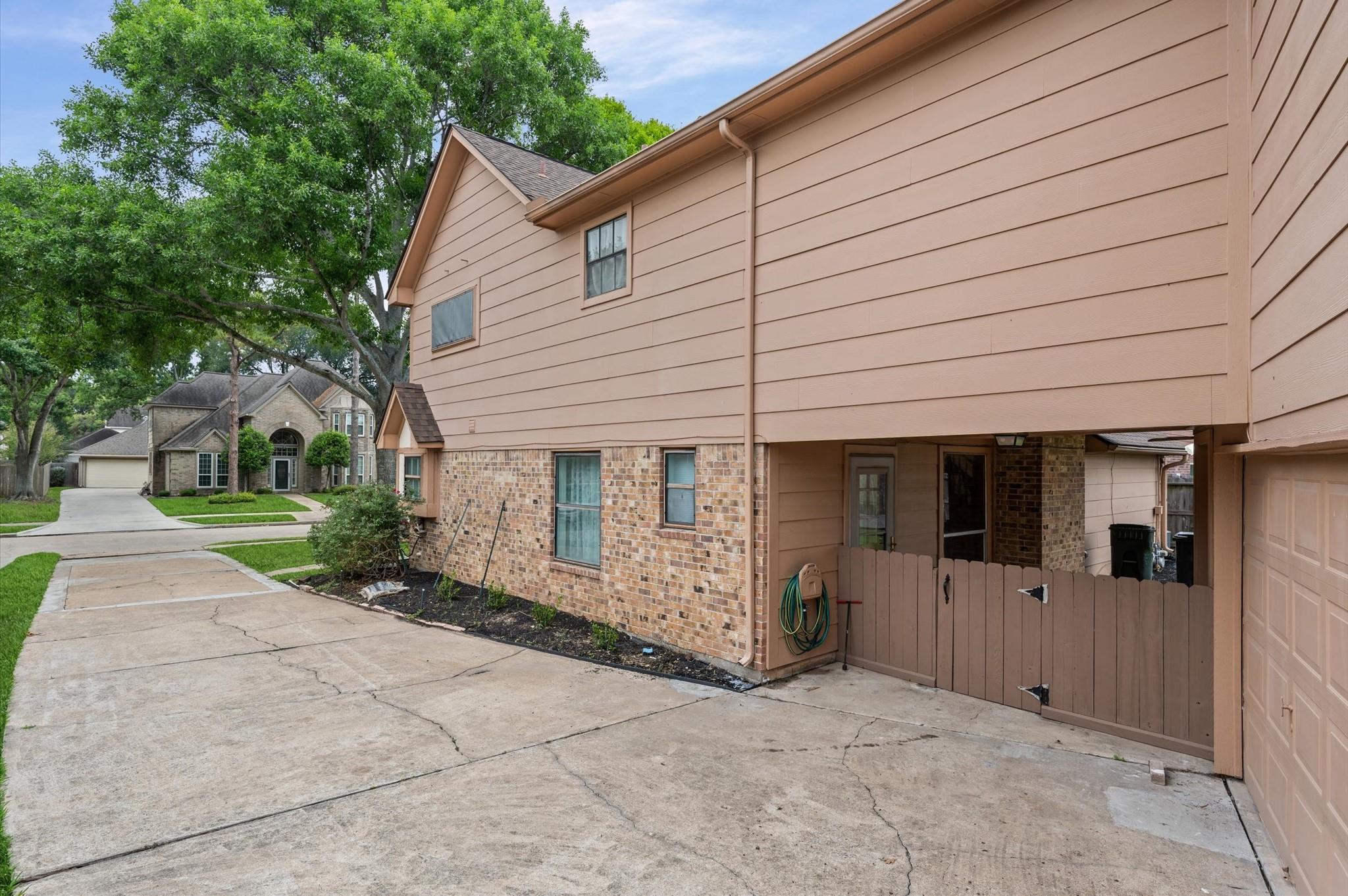 110 Shadow Wood Drive