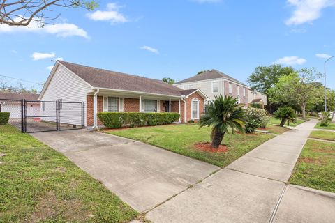 Photo of 6443 Lawndale Street, Houston, TX 77023 (MLS # 43560054)