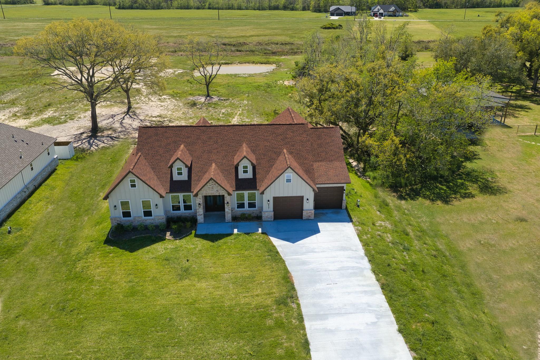 931 Buffalo Trail