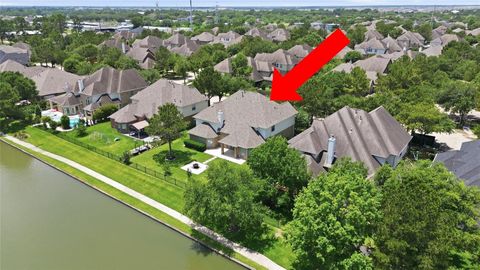 Photo of 10926 Wynfield Springs Dr DR, Richmond, TX 77406 (MLS # 38807676)
