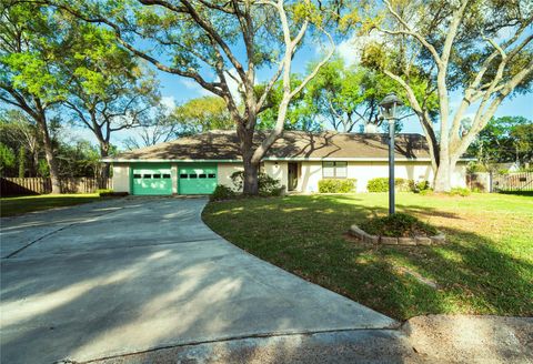 Homes For Sale - 1716 Tara Circle<br/> Galveston County, Texas City, TX 77591