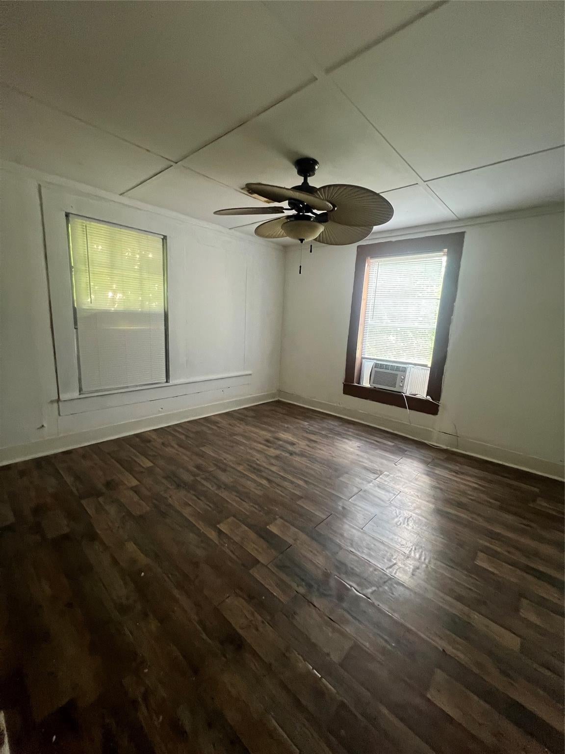 122 W Pecan Lane