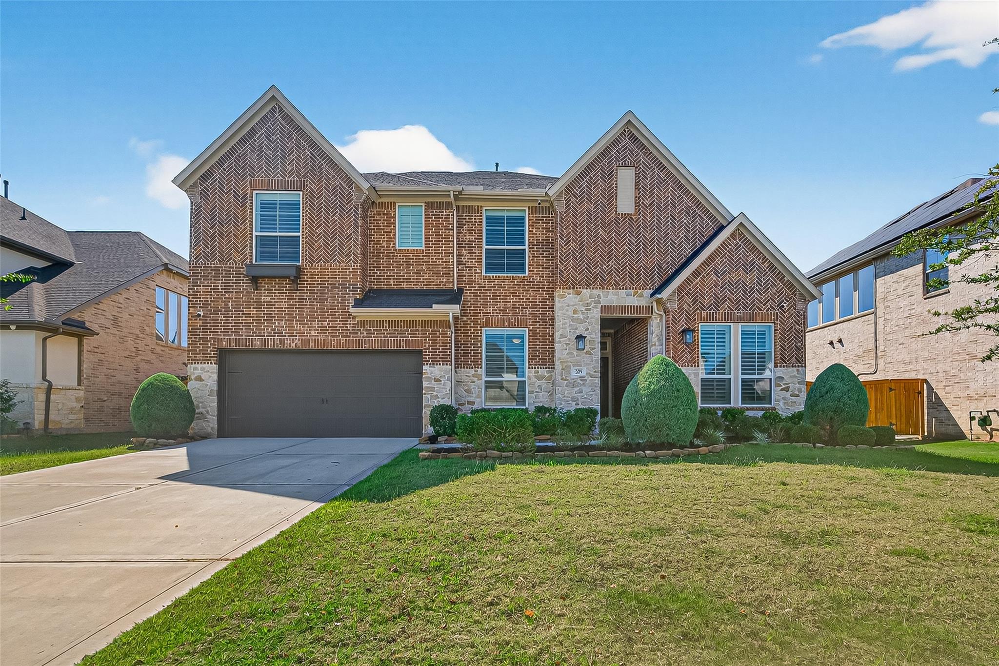 205 Lakehouse Landing Drive