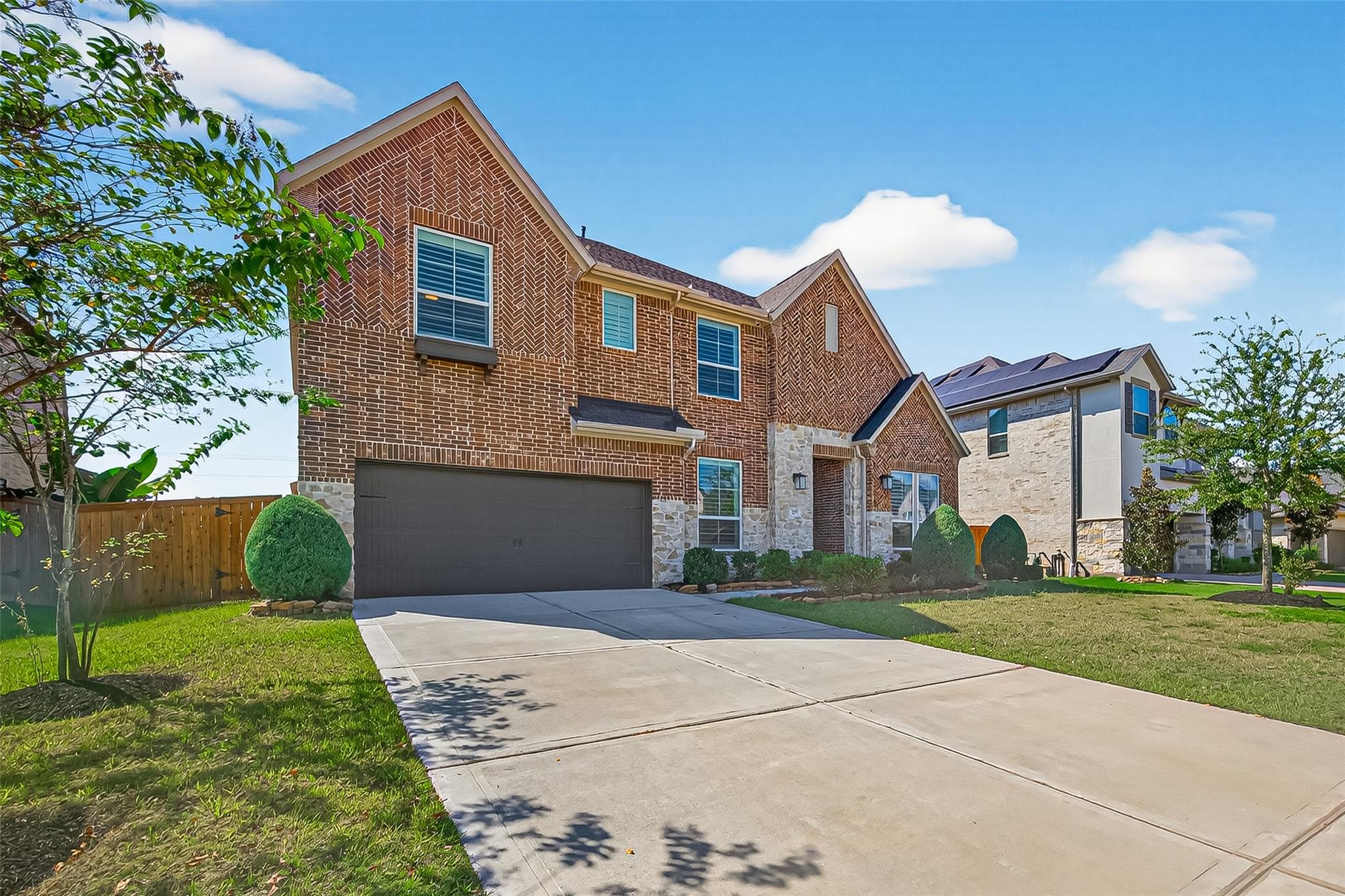205 Lakehouse Landing Drive