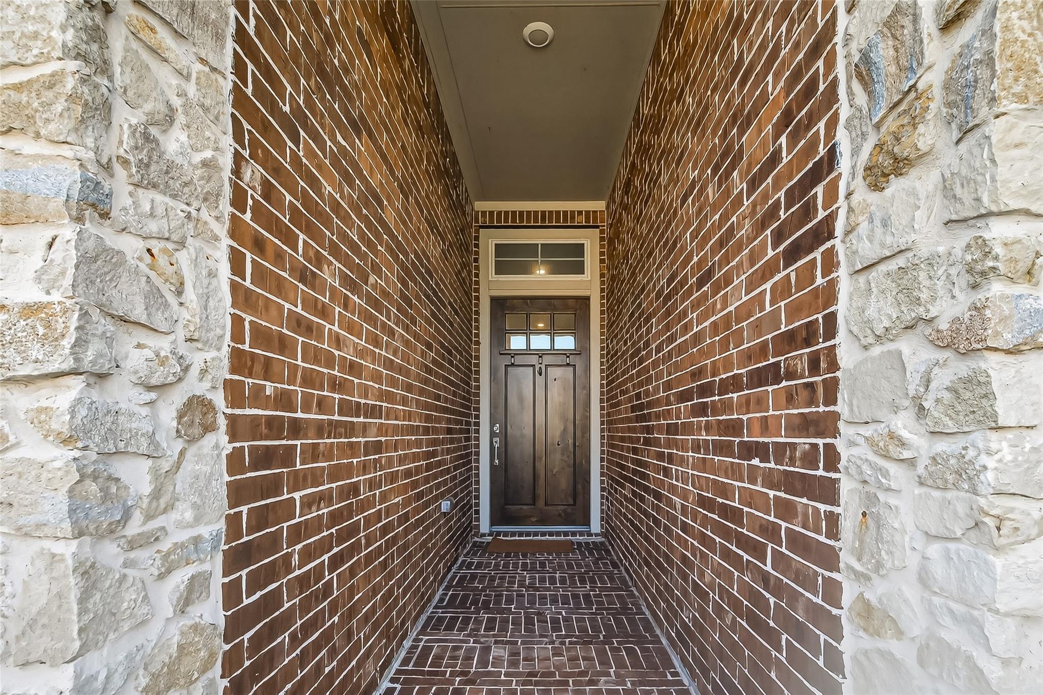 205 Lakehouse Landing Drive
