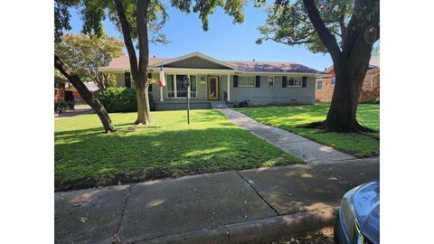 5834 Clendenin Avenue Dallas TX 75228