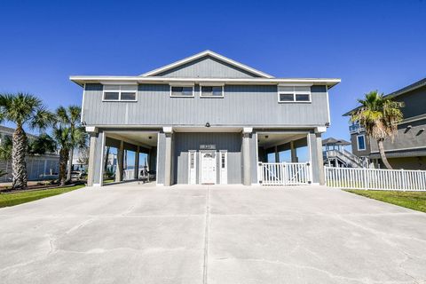 538 Paradise Drive Tiki Island TX 77554