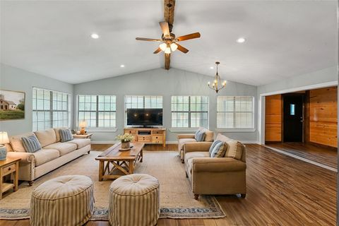 Photo of 28700 Gumwood Court, Huntsville, TX 77320 (MLS # 58263986)