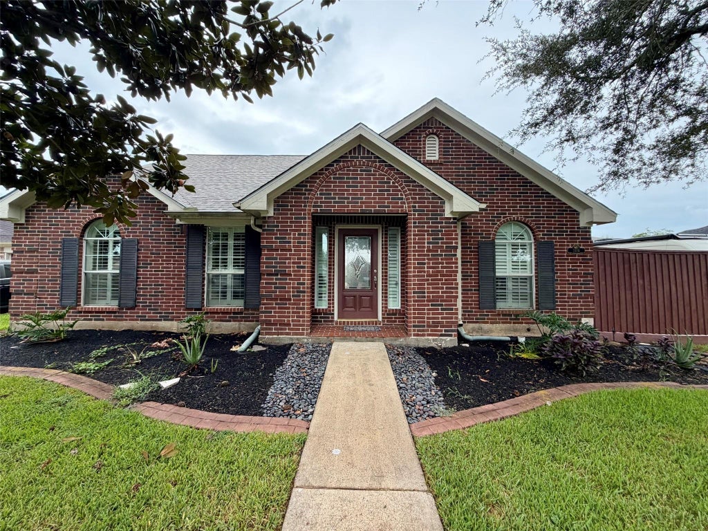 Photo of 2119 Meadows Boulevard, League City, TX 77573 (MLS # 84874231)