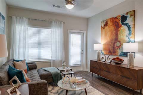 Photo of 3530 West 12th Street ST #B1, Houston, TX 77008 (MLS # 31924731)
