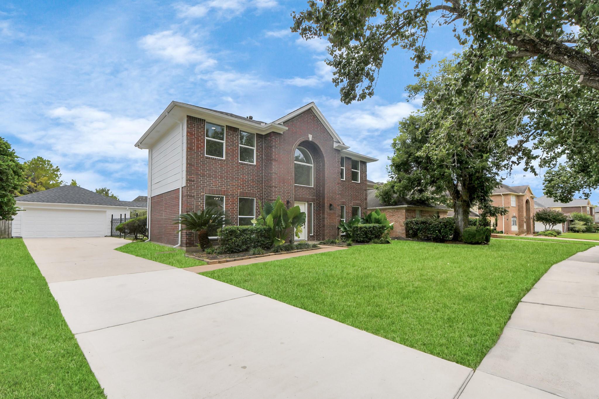 6502 Oakburl Court