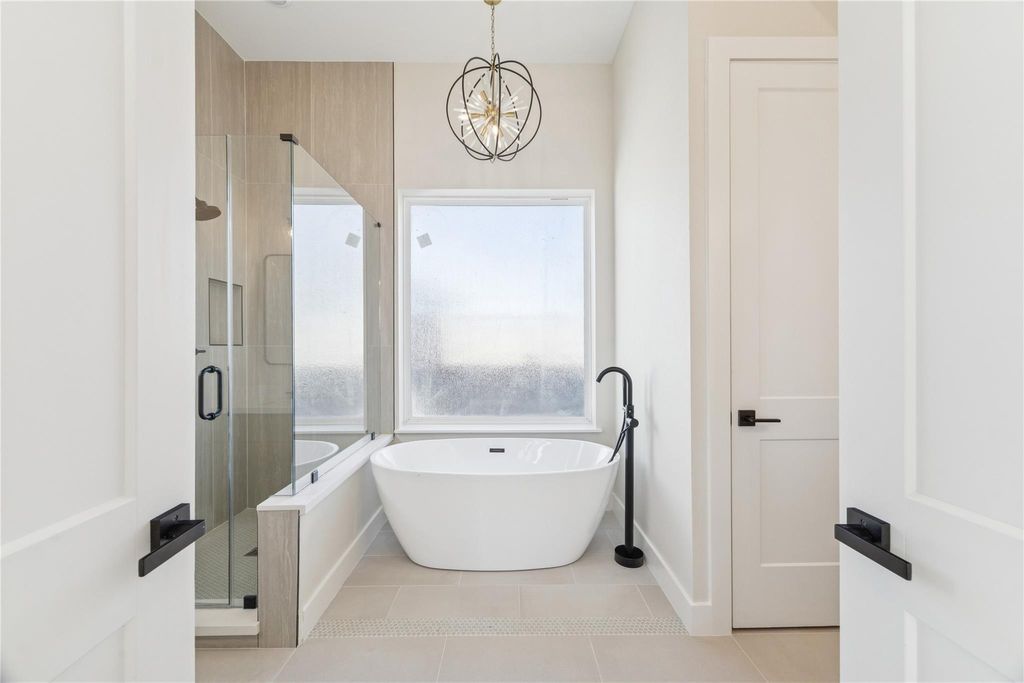 Photo of 1525 Caywood Lane #E, Houston, TX 77055 (MLS # 47260758)