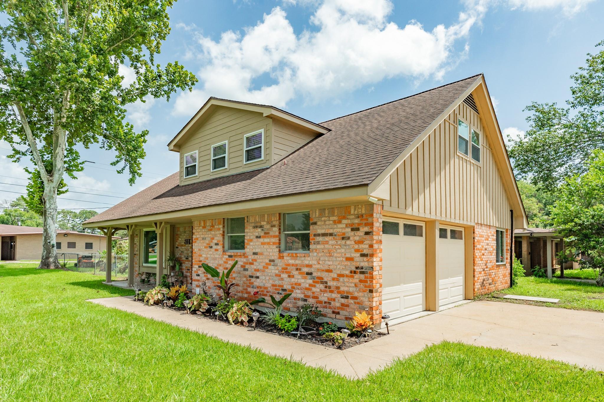 811 Loggins Drive