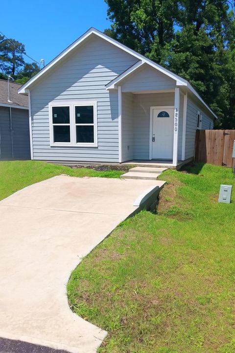 Photo of 16980 W Dounreay, Montgomery, TX 77316 (MLS # 84864540)