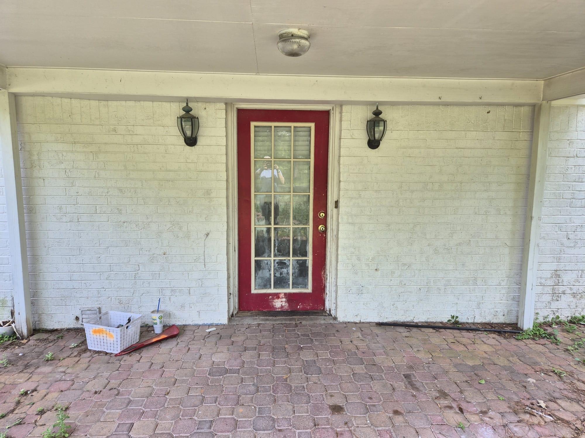 916 Brook Forest Drive