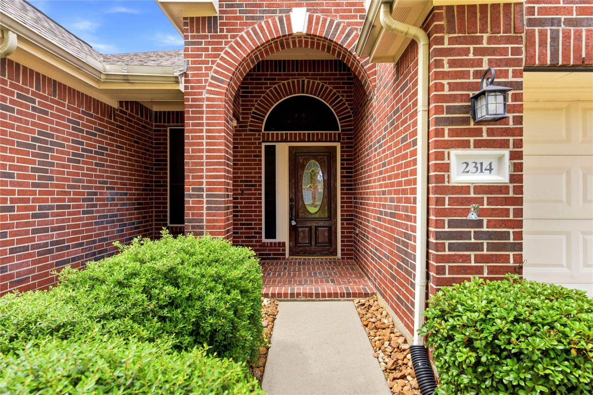 2314 Ligustrum Flower Drive