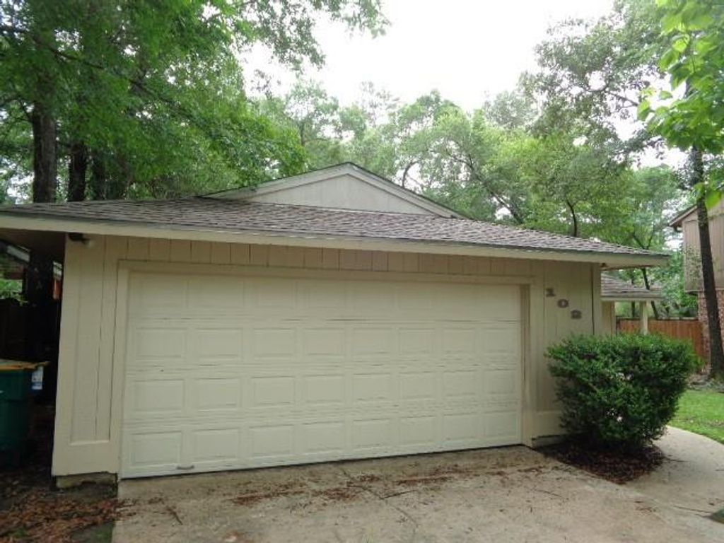 Photo of 102 Marabou Place, The Woodlands, TX 77380 (MLS # 88005251)