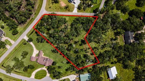 Vacant Land For Sale - 406 Thousand Oaks Drive<br/> Angleton, TX 77515
