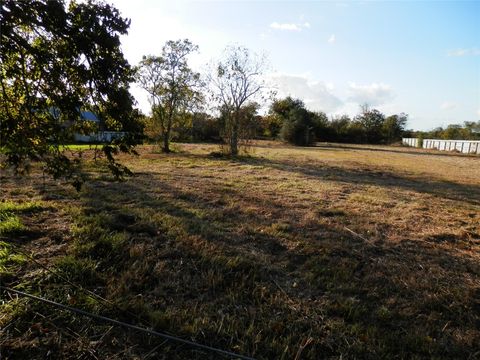 Photo of 0 29th, San Leon, TX 77539 (MLS # 91910513)