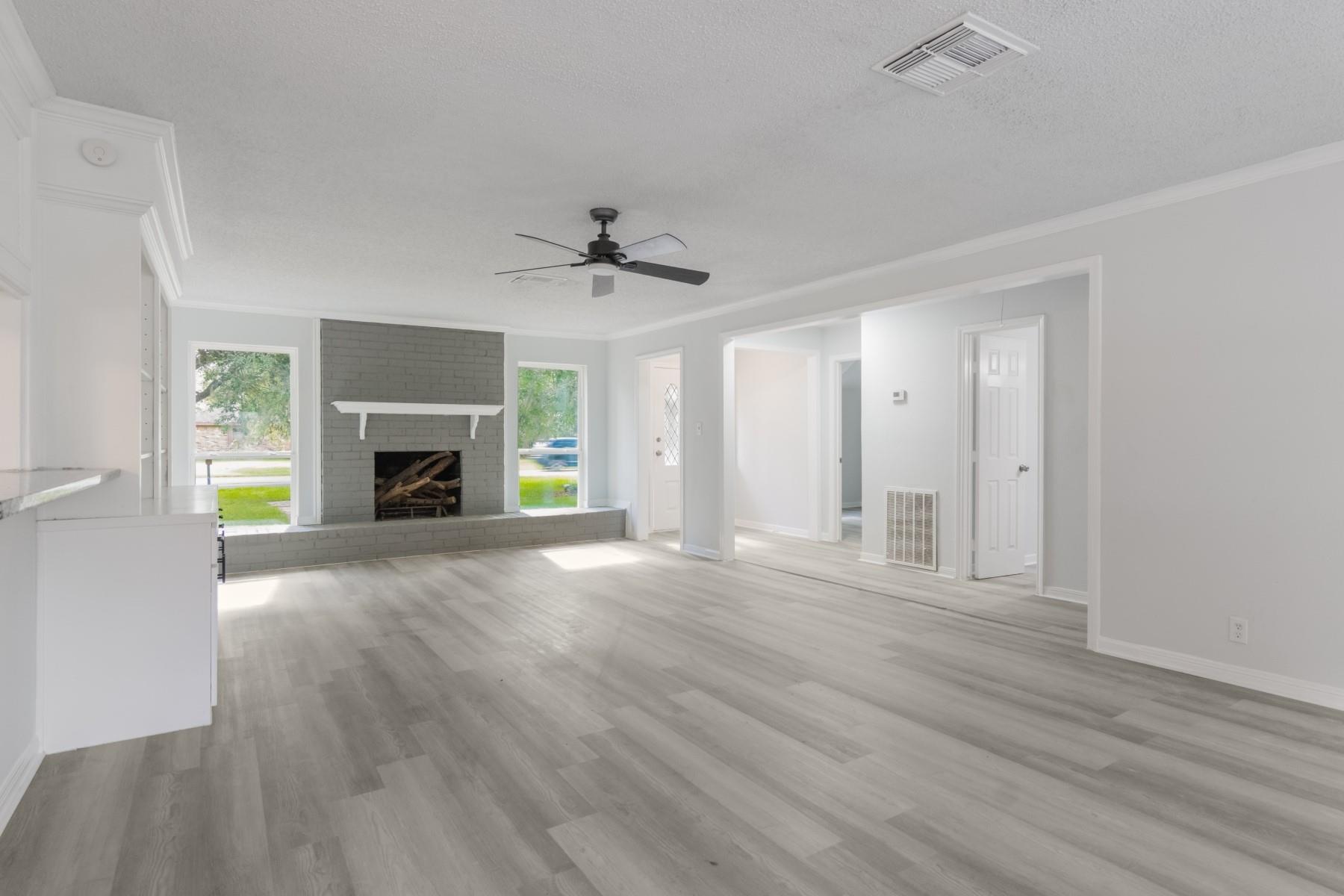3820 Evergreen Drive