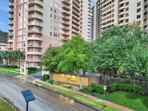 Photo of 3525 Sage Road #812, Houston, TX 77056 (MLS # 44829815)
