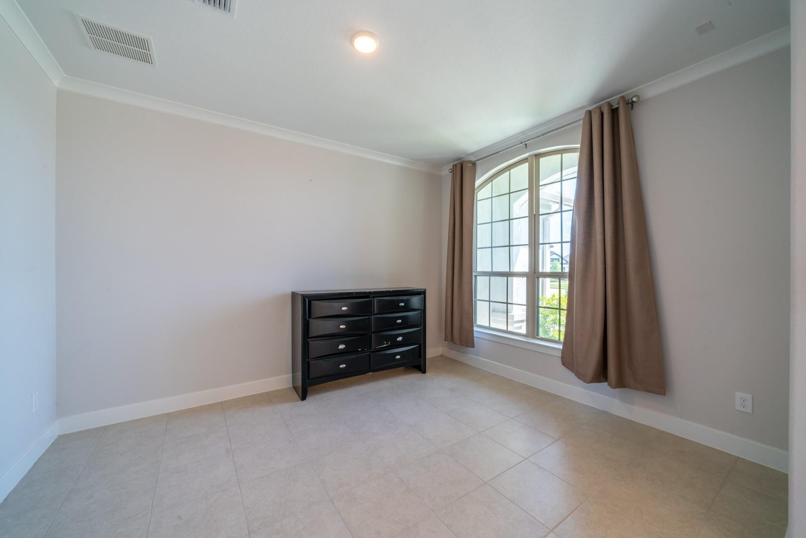 4706 Llano Loop