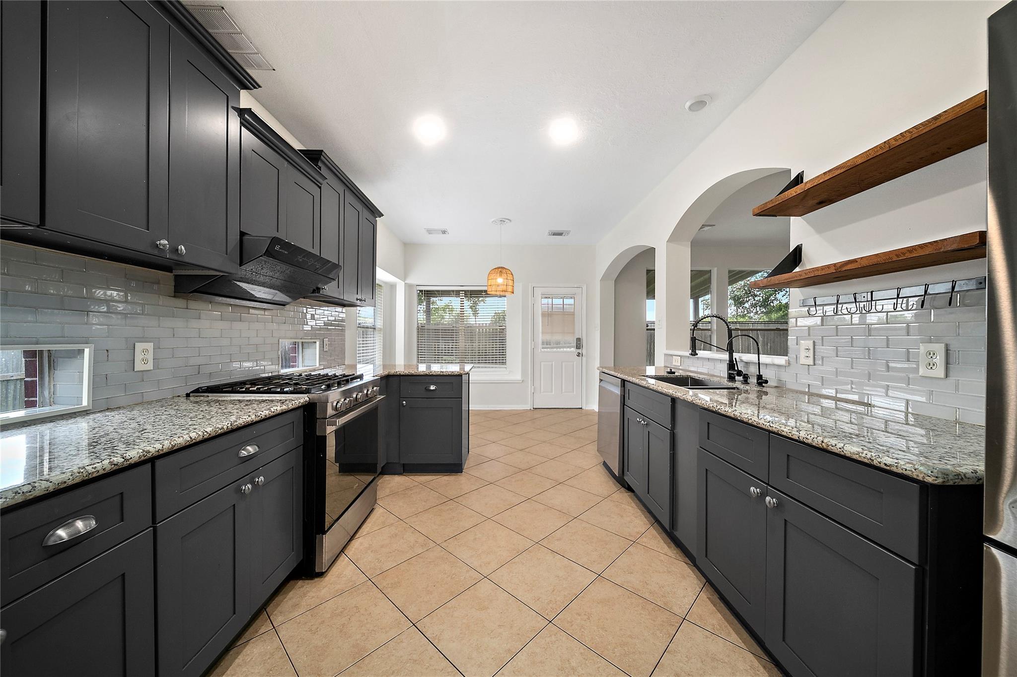 3122 Glen Cullen Lane