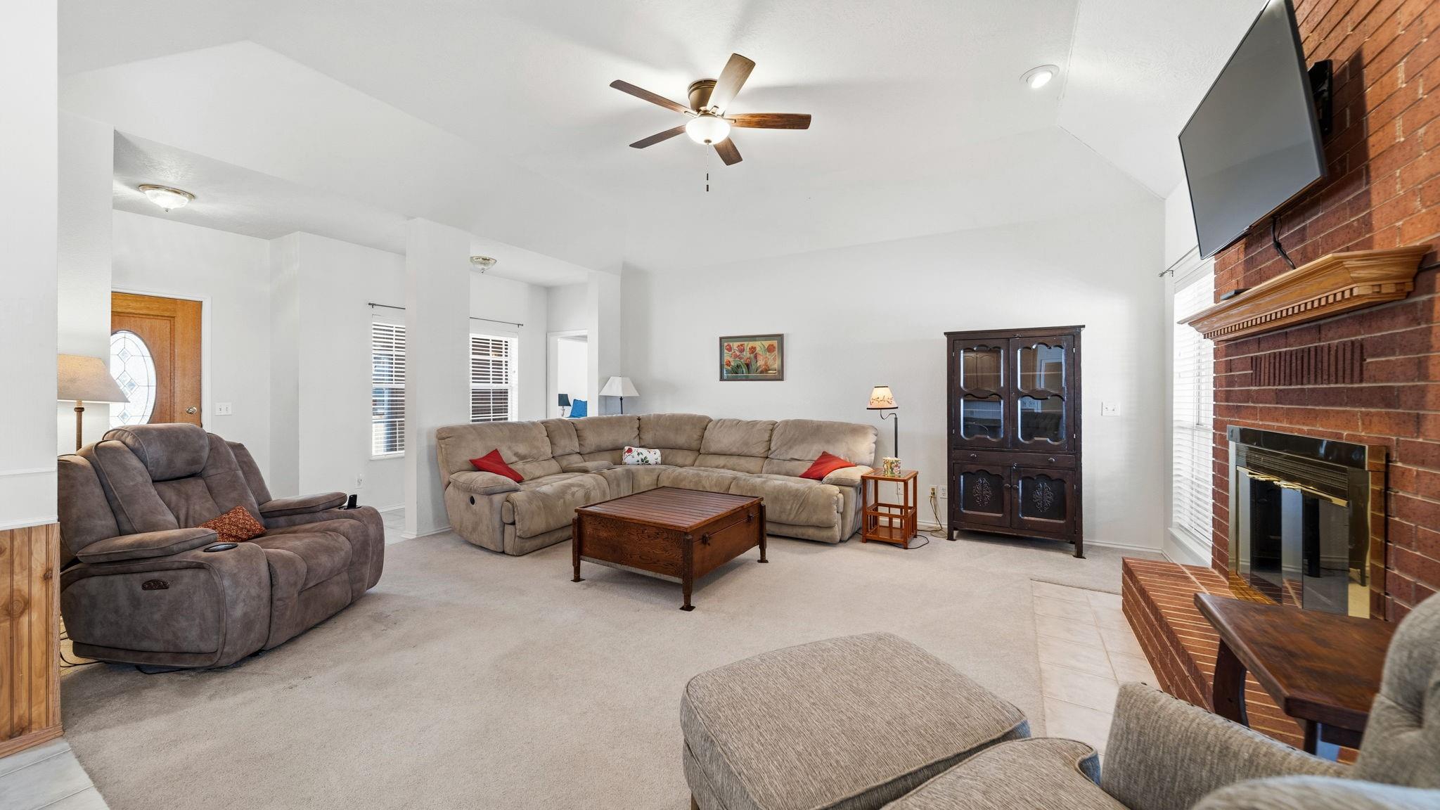 831 Whispering Oaks Drive