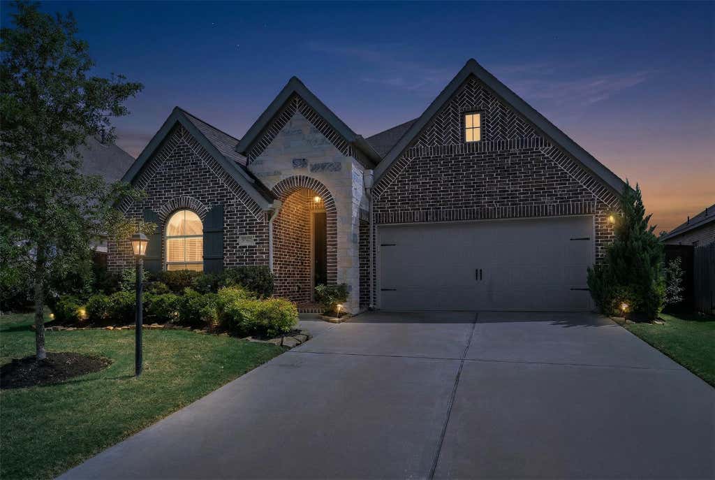 Photo of 9307 Mont Ellie Lane, Tomball, TX 77375 (MLS # 80841856)