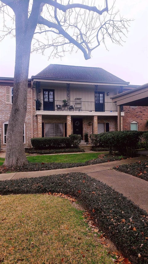 Photo of 811 Threadneedle Street #286, Houston, TX 77079 (MLS # 59651738)