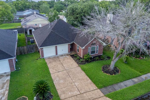 Photo of 3503 Riverside Drive, Pearland, TX 77581 (MLS # 93118545)